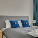 41 Golden Bay By Triapart *