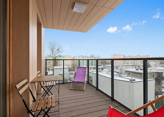 Plaza 41 Golden Bay By Triapart